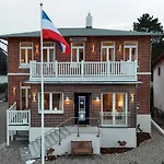 Johanna App 3 - Grosszuegiges Mit Balkon & Weitblick Ueber Den Niendorfer Hafen Тиммендорфер-Штранд