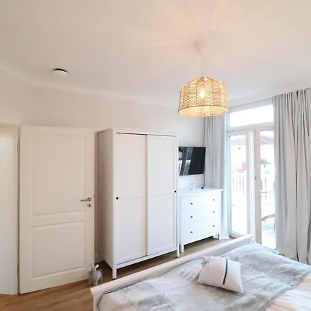 Johanna App 3 - Grosszuegiges Mit Balkon & Weitblick Ueber Den Niendorfer Hafen Apartmán