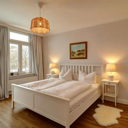 Апартаменты Johanna App 3 - Grosszuegiges Mit Balkon & Weitblick Ueber Den Niendorfer Hafen Тиммендорфер-Штранд