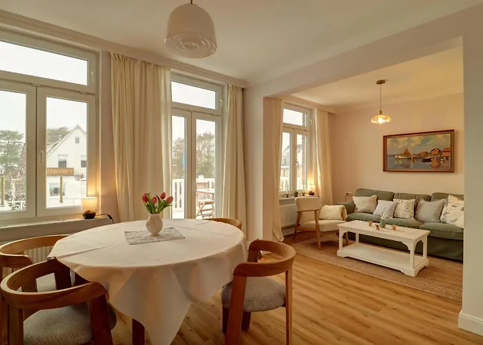 Johanna App 3 - Grosszuegiges Mit Balkon & Weitblick Ueber Den Niendorfer Hafen Timmendorfer Strand